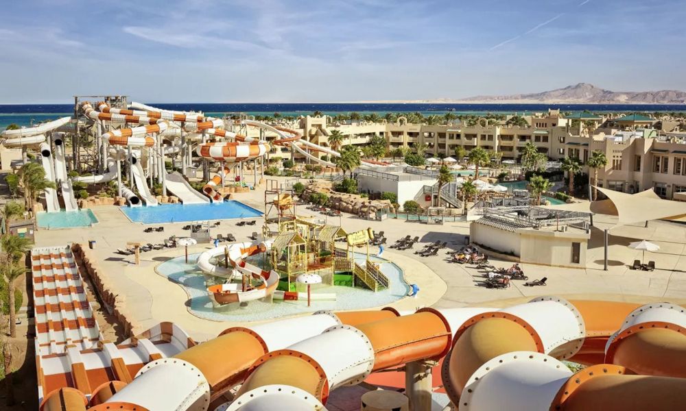 /api/cms/uploads/Coral_Sea_Waterworld4_1fcce26240.jpg