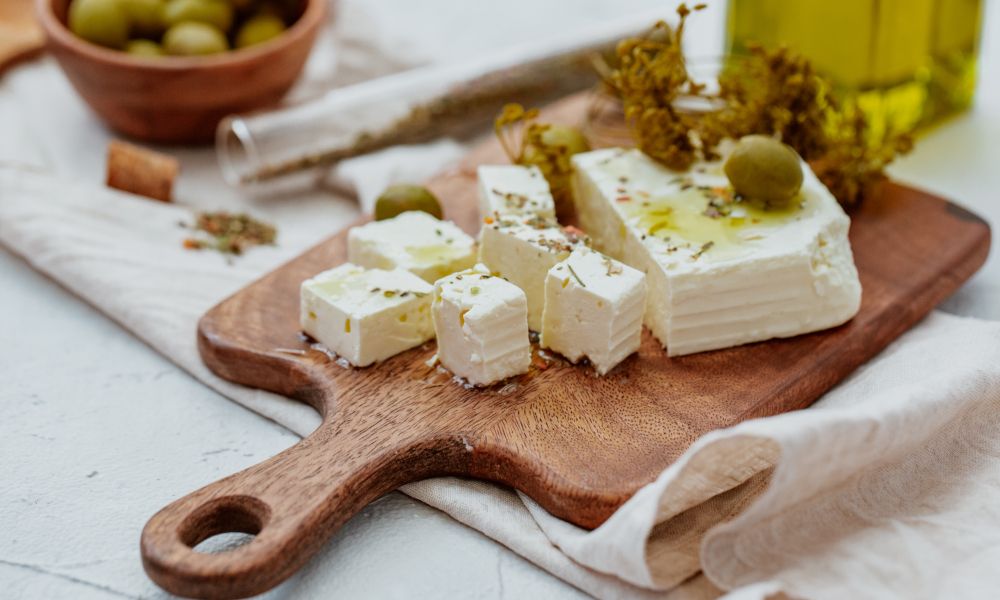 /api/cms/uploads/Feta_6a00781914.jpg