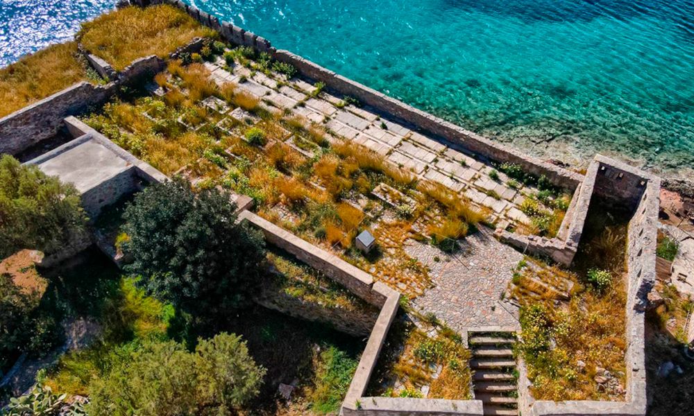 /api/cms/uploads/Greece_Spinalonga_Leper_Colony_Cemetery_1_68f0c47732.jpg