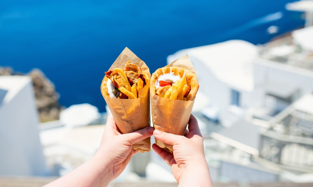 /api/cms/uploads/Gyros_6a38f15b3c.jpg