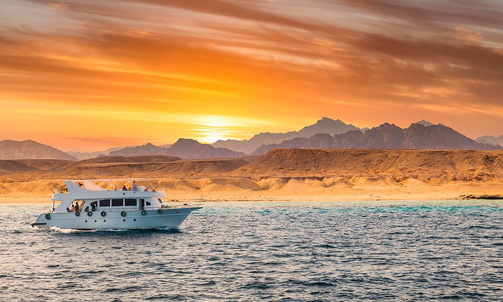 /api/cms/uploads/egypt_shar_el_sheikh_sunset_1_0073907c20.jpg