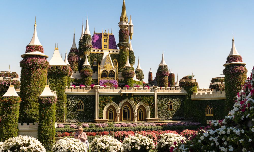 /api/cms/uploads/uae_Dubai_Miracle_Garden_0881ee39c6.jpg