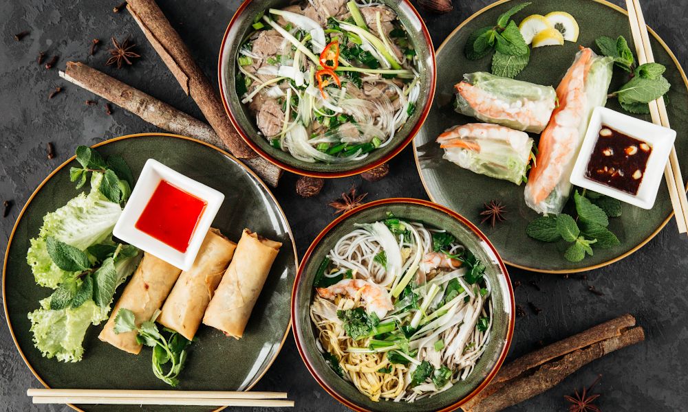 /api/cms/uploads/vietnam_food_meal_44e0e615d9.jpg